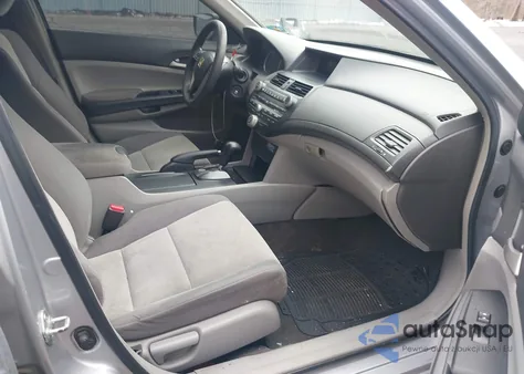 2008 Honda Accord 2.4 Lx from USA, damaged, VIN 1HGCP26348A152067